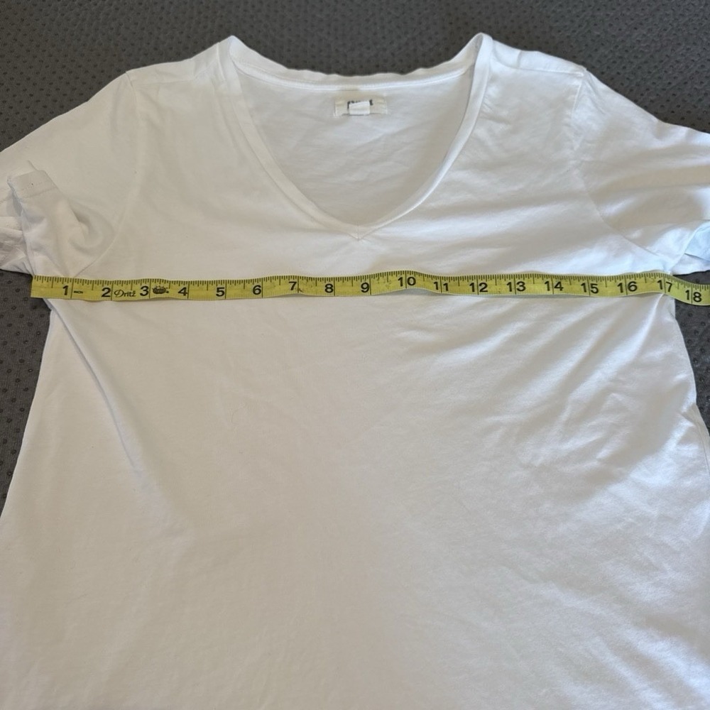 Pact Women's White V-Neck Short Sleeve Organic Cotton T-Shirt S 2-Pack - Picture 7 of 9